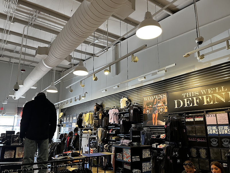 Grunt Style at Tanger Outlets Branson