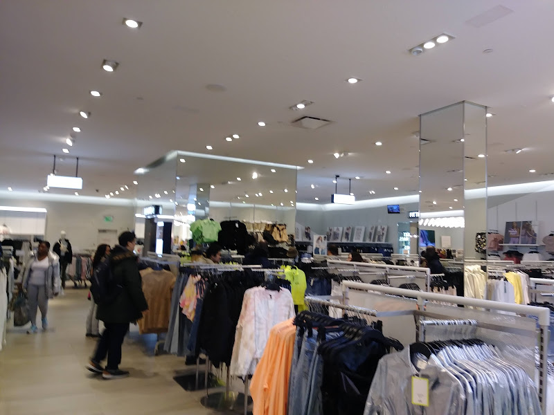 H&M
