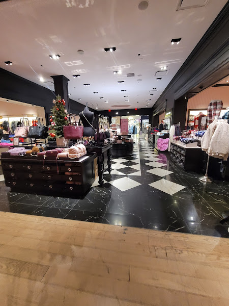 Victoria's Secret & PINK