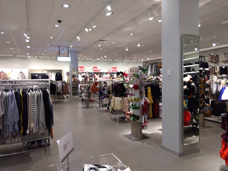 H&M