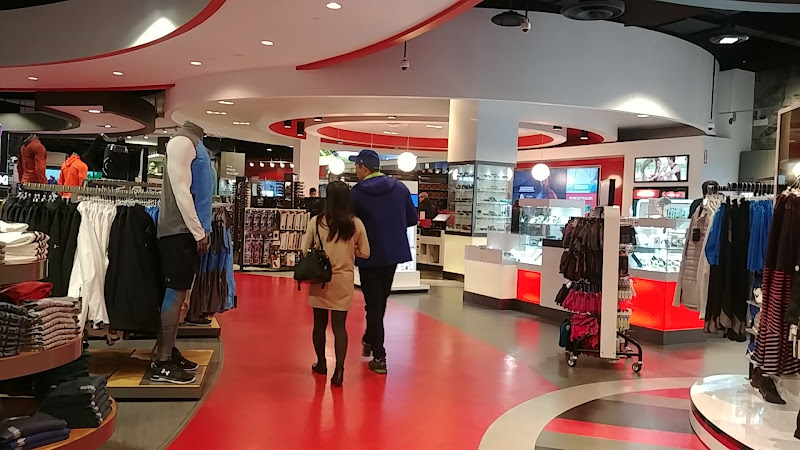 Sport Chek