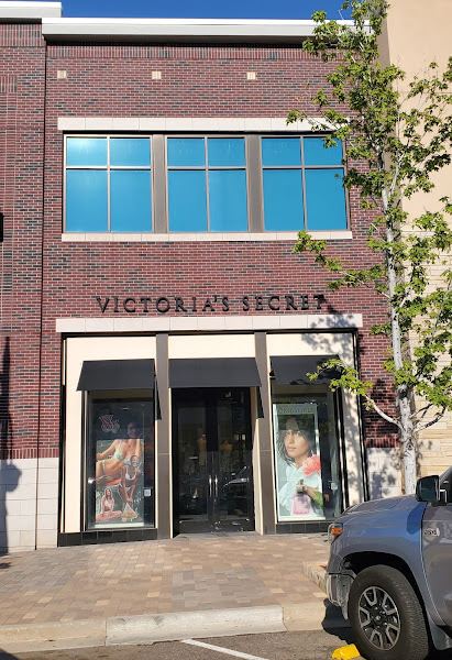 Victoria's Secret & PINK