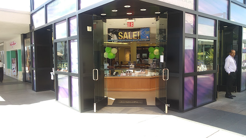 Daniel's Jewelers