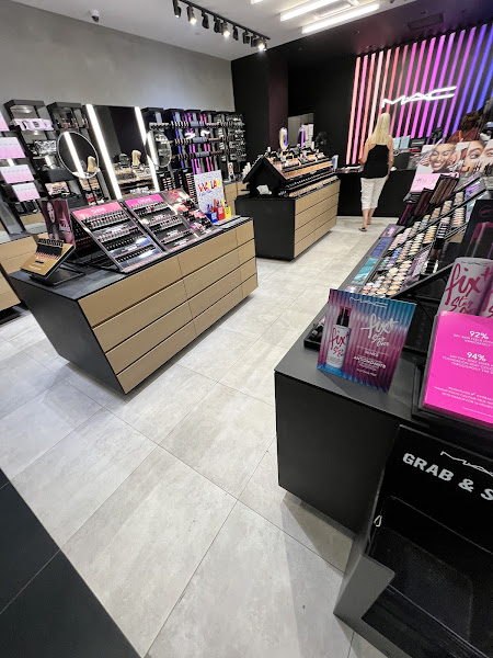 MAC Cosmetics