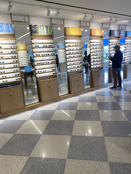 Warby Parker Garden City Center