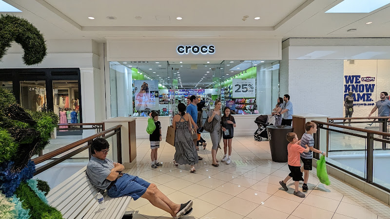 Crocs at Aventura Mall