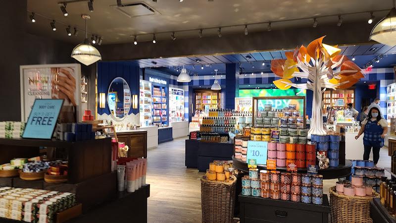Bath & Body Works