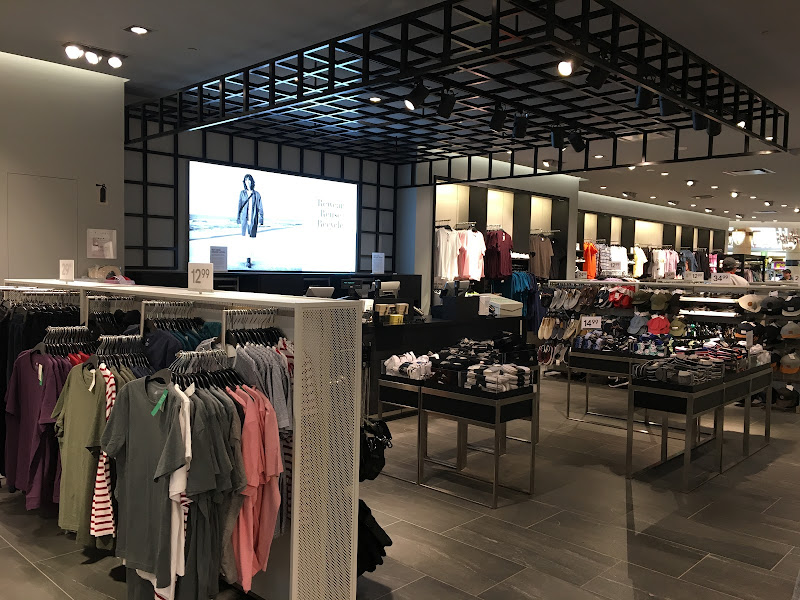 H&M