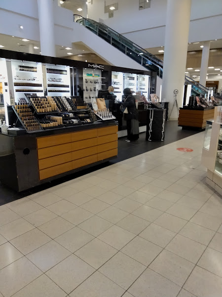 MAC Cosmetics