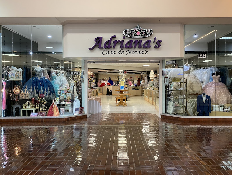Adriana Casa De Novias & Quinceaneras