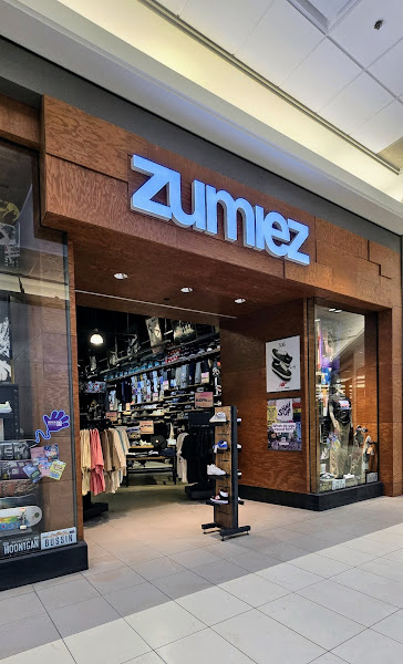 Zumiez