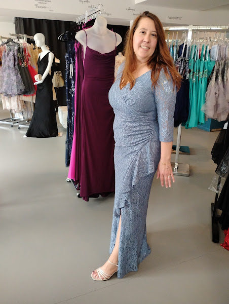 Lily's dress shop