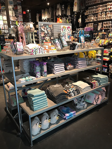 Hot Topic