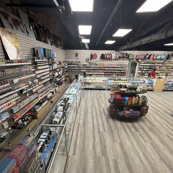 Smokers Town (Tobacco & Vape)
