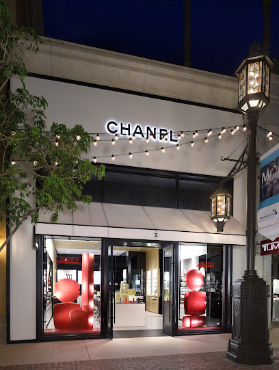 CHANEL Fragrance and Beauty
