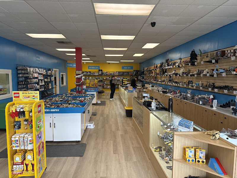 Bricks & Minifigs Hendersonville
