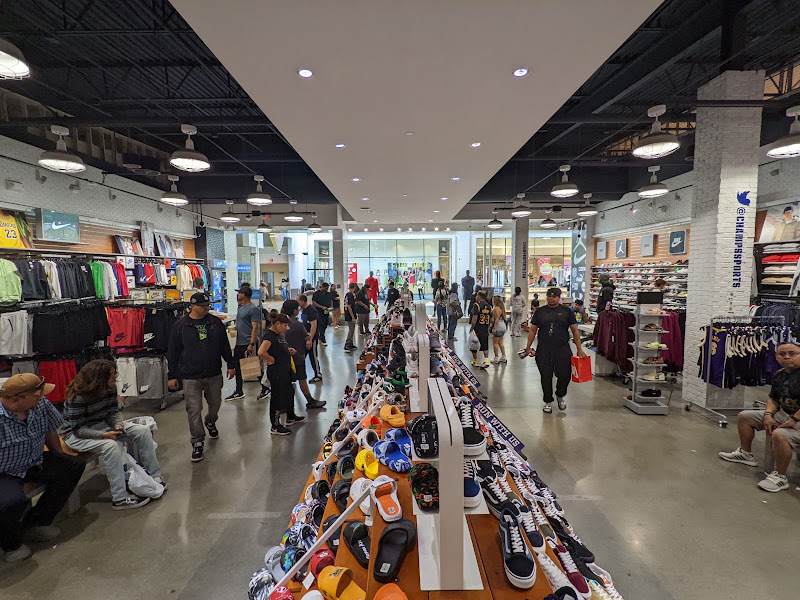 Champs Sports