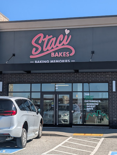 Staci Bakes