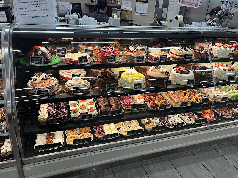 Mamolo's Fine Pastries Thousand Oaks