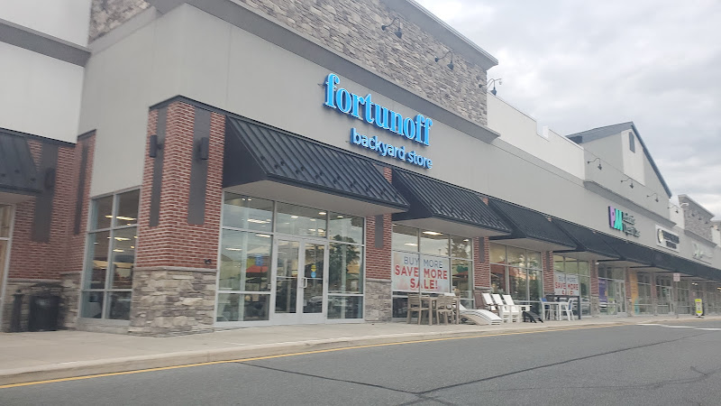 Fortunoff Backyard Store