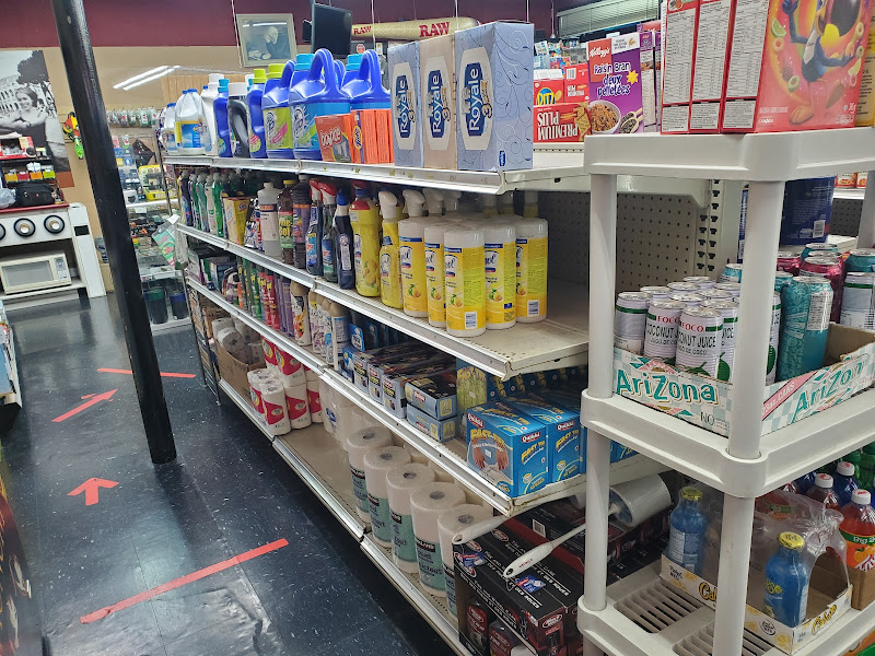 Silver Moon Smoke/Vape Shop & Exotics Emporium