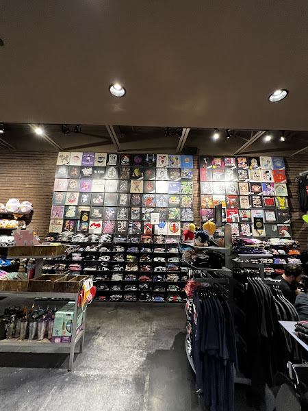 Hot Topic