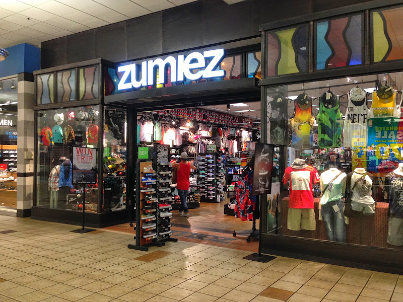 Zumiez