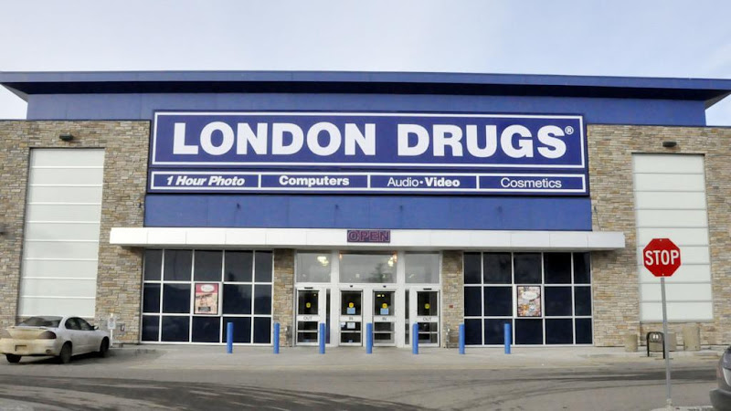 TECH Services Department of London Drugs (Authorized Computer/iPhone/MacBook Repairs)