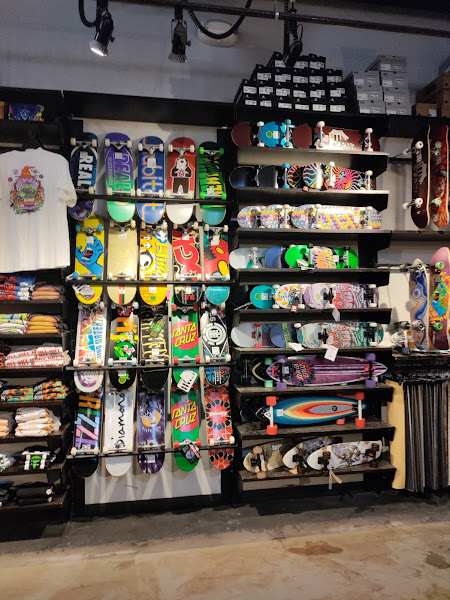 Zumiez