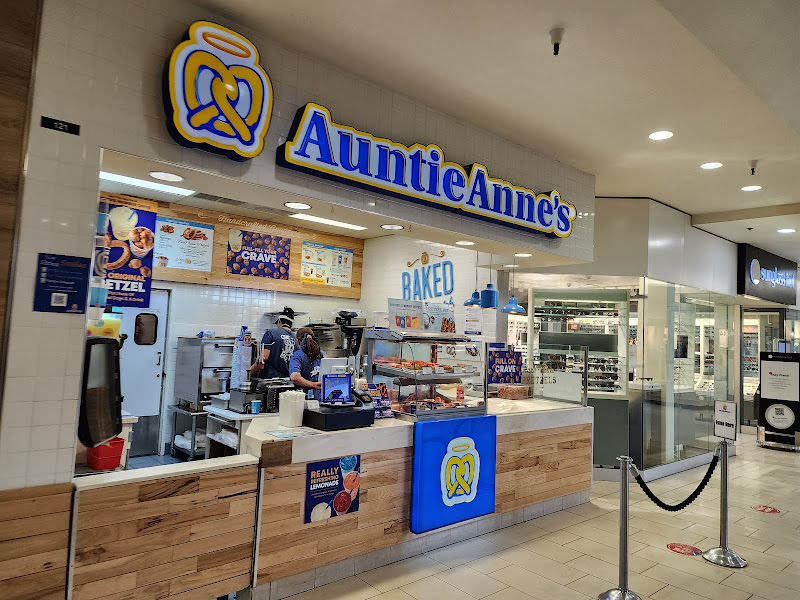 Auntie Anne's, Dimond Center