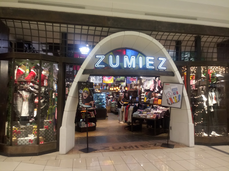 Zumiez
