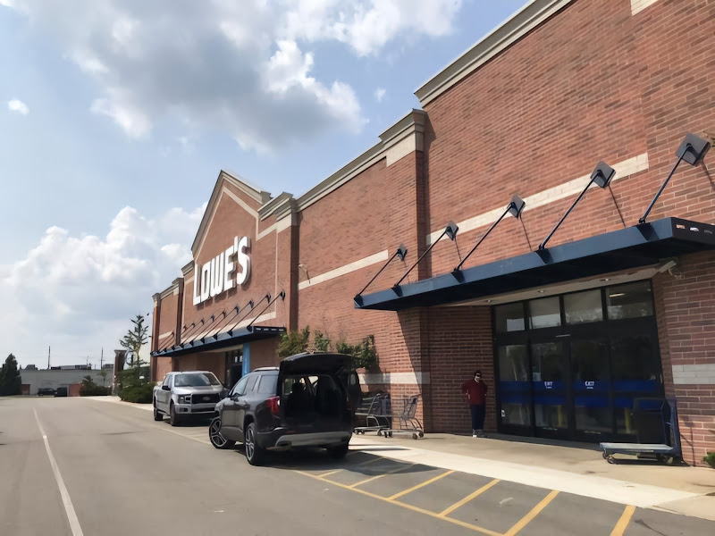 Lowe's Garden Center