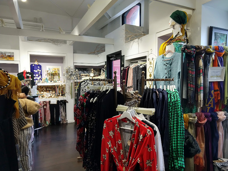 V Boutique