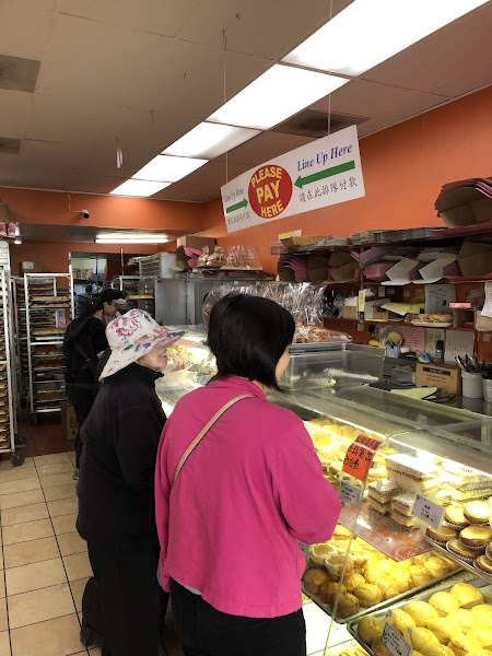 Napoleon Super Bakery