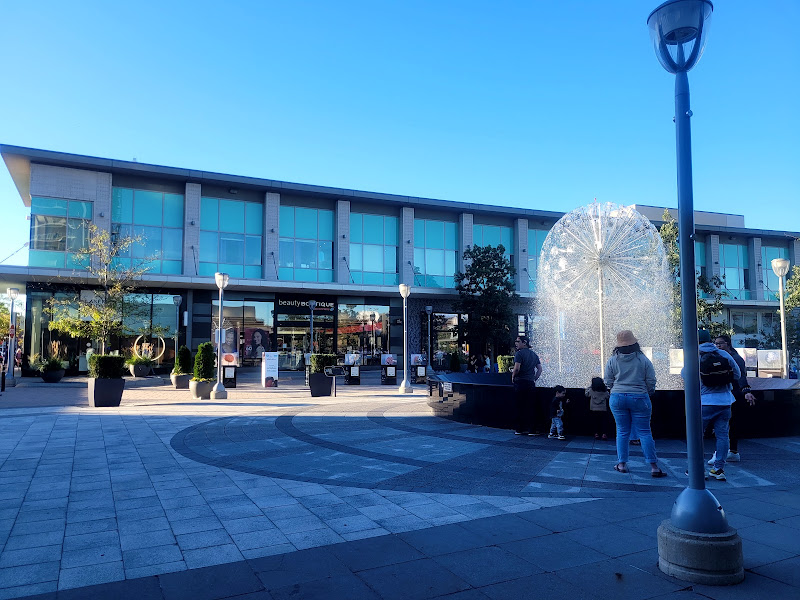 1050 Don Mills Rd - Shops On Don Mills