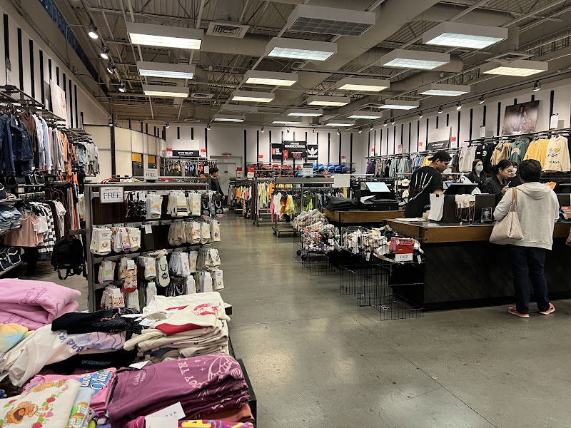 PacSun