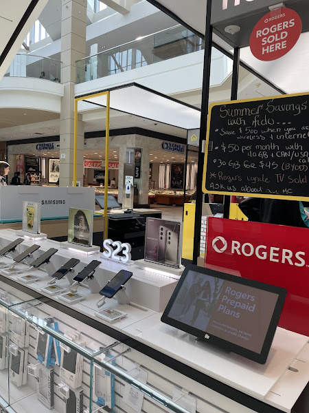 Rogers (Available in the Fido store)