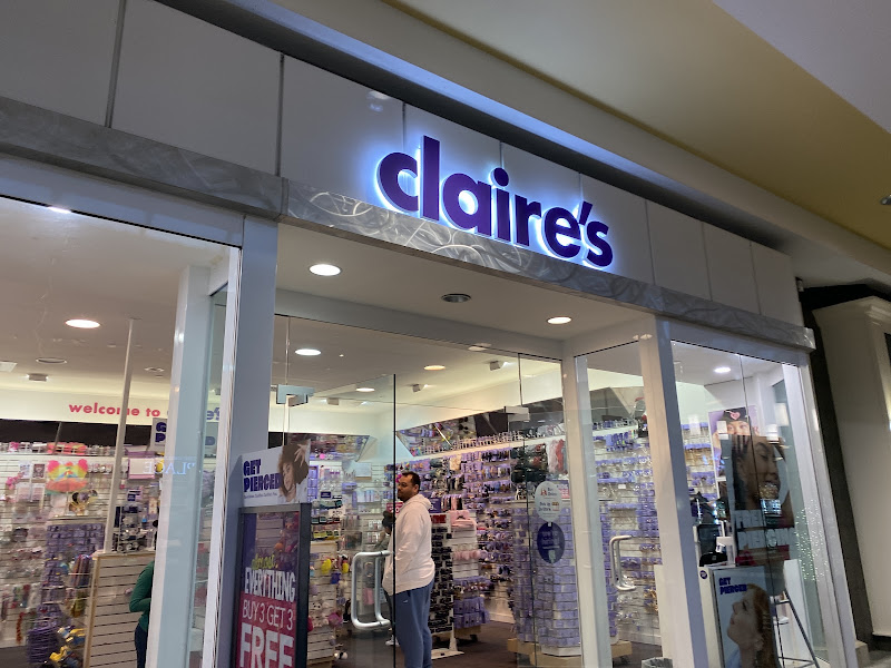 claire's