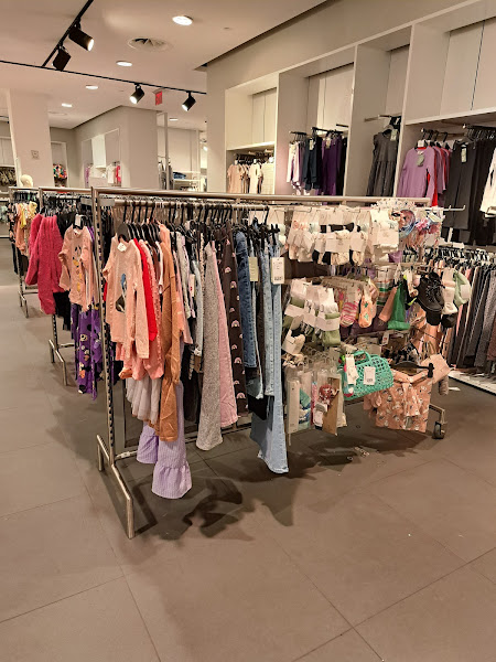 H&M