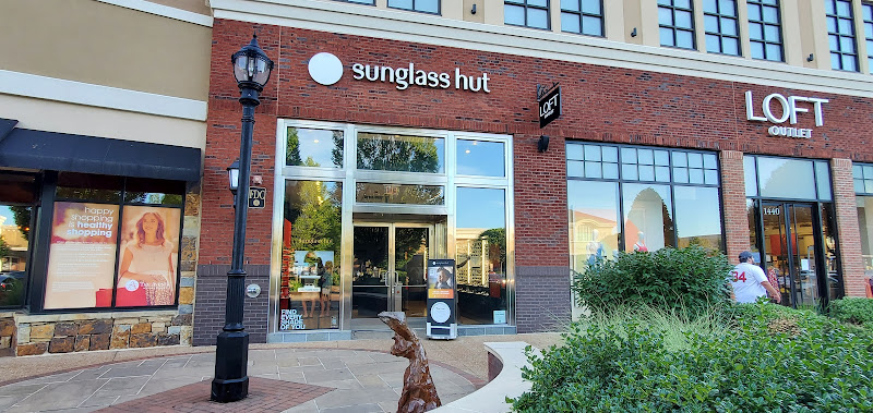 Sunglass Hut