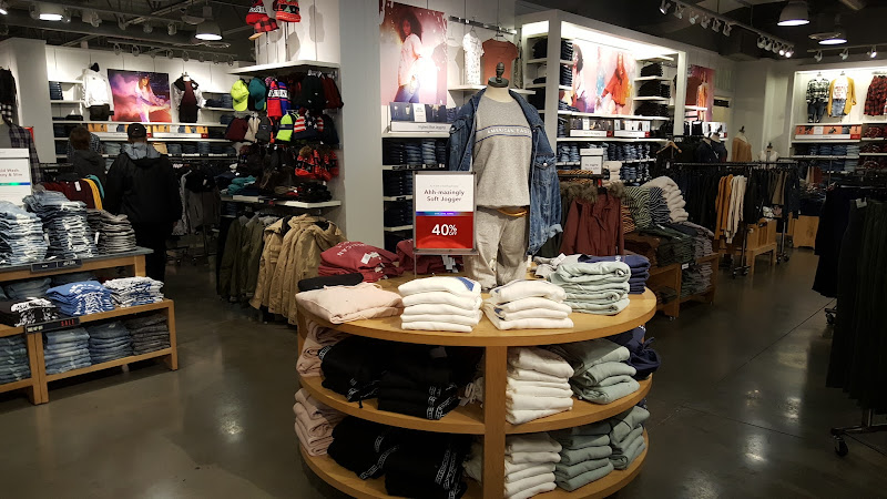 American Eagle & Aerie
