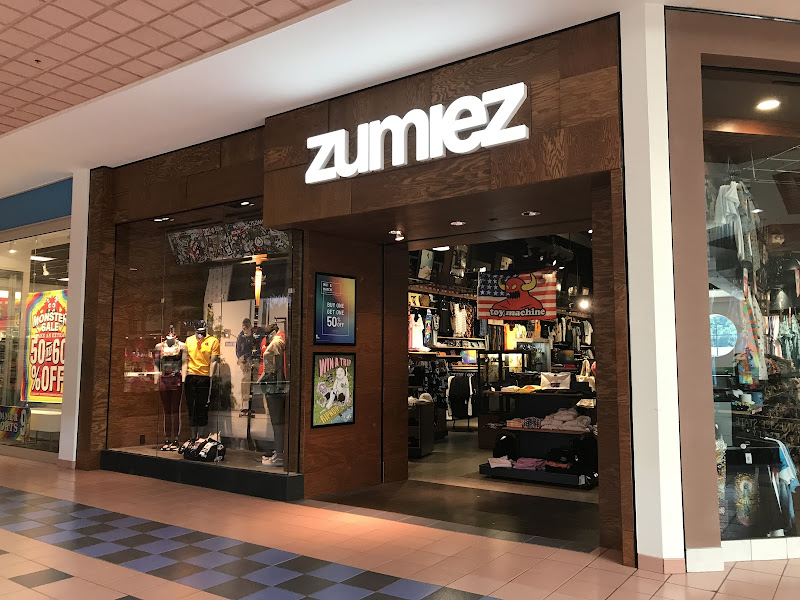 Zumiez