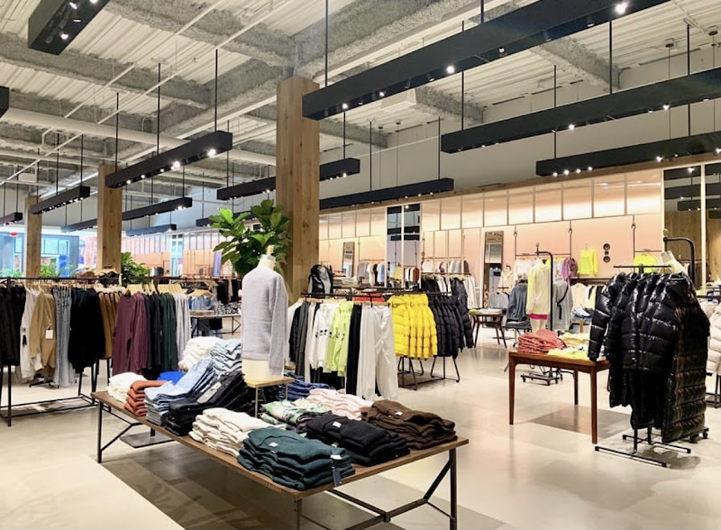 Aritzia