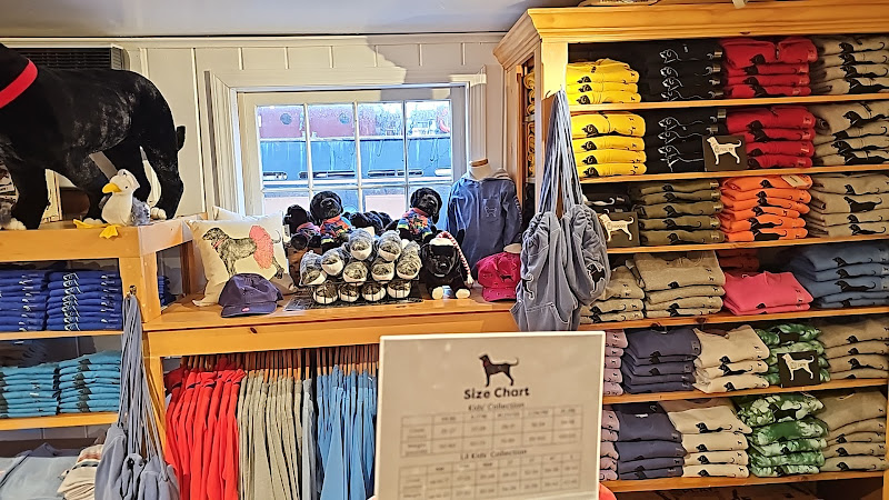 The Black Dog General Store - Newport Wharf