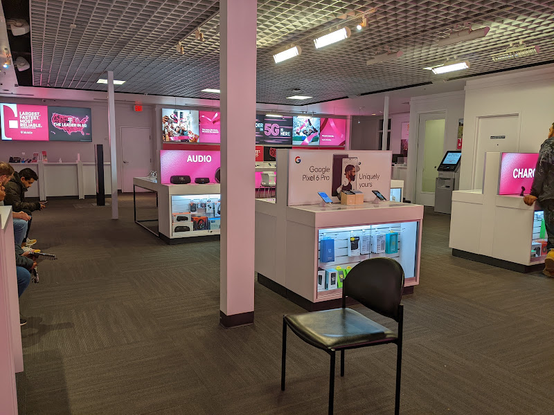T-Mobile Experience Store