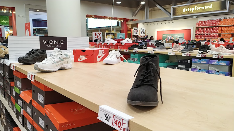 Famous Footwear