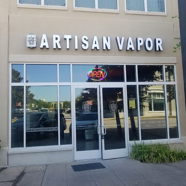 Artisan Vapor & CBD Firewheel | Vape Shop | Smoke Shop | Delta 8 THC | THCA | Geek Bar | Hometown Hero | 3Chi | Kratom