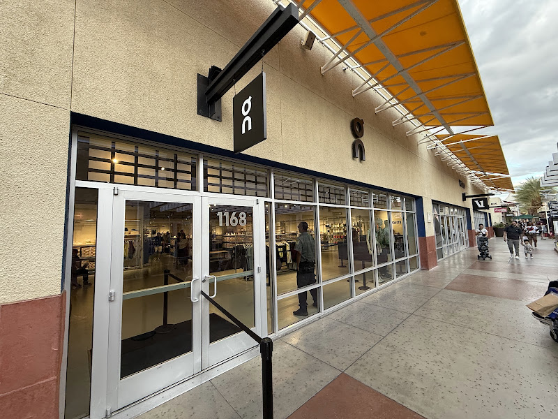 On Outlet Las Vegas North