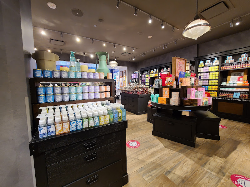 Bath & Body Works