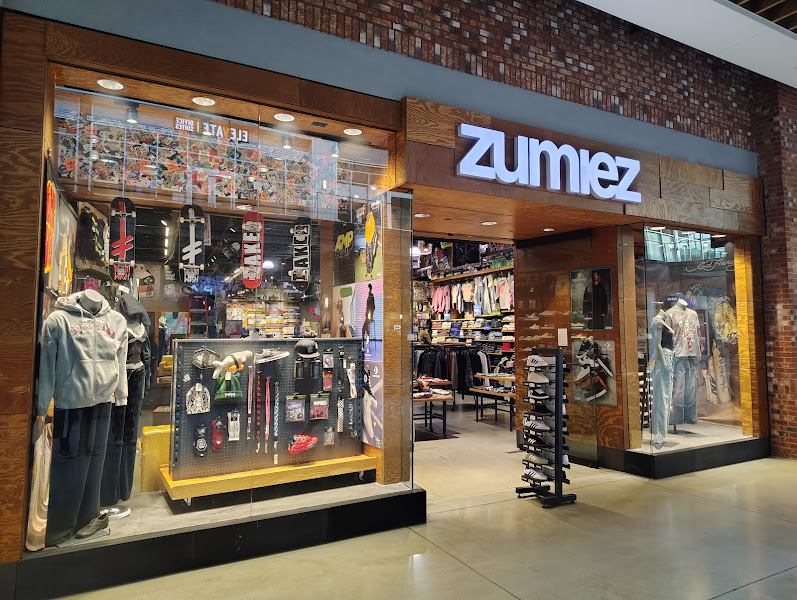 Zumiez